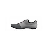 Fizik R4 Tempo Overcurve road cycling shoes with BOA closure and carbon outsole, featuring sleek black design.
