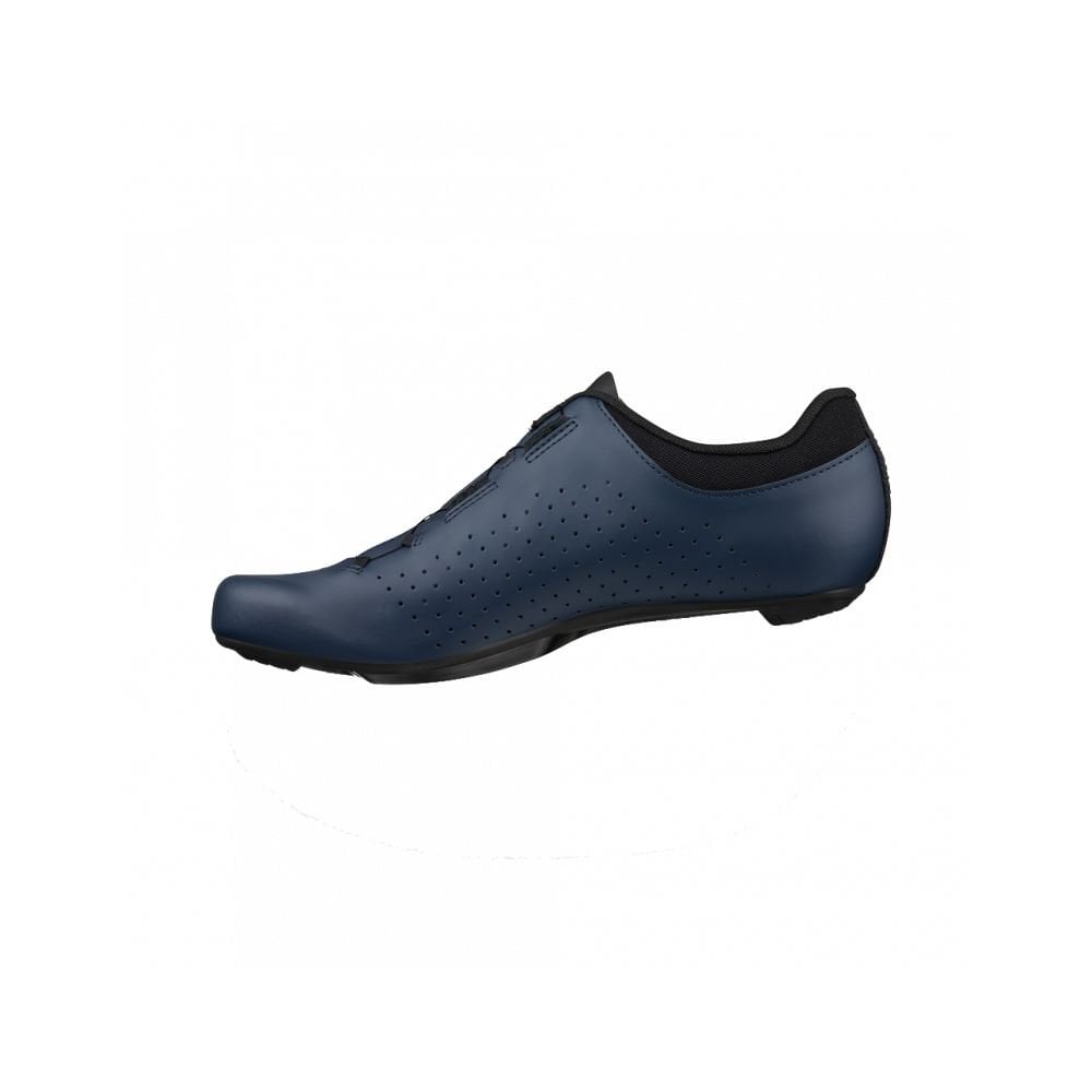 Fizik Vento Omna Wide Fit road cycling shoes, breathable design with stiff sole, unisex bike footwear in black with red accents.