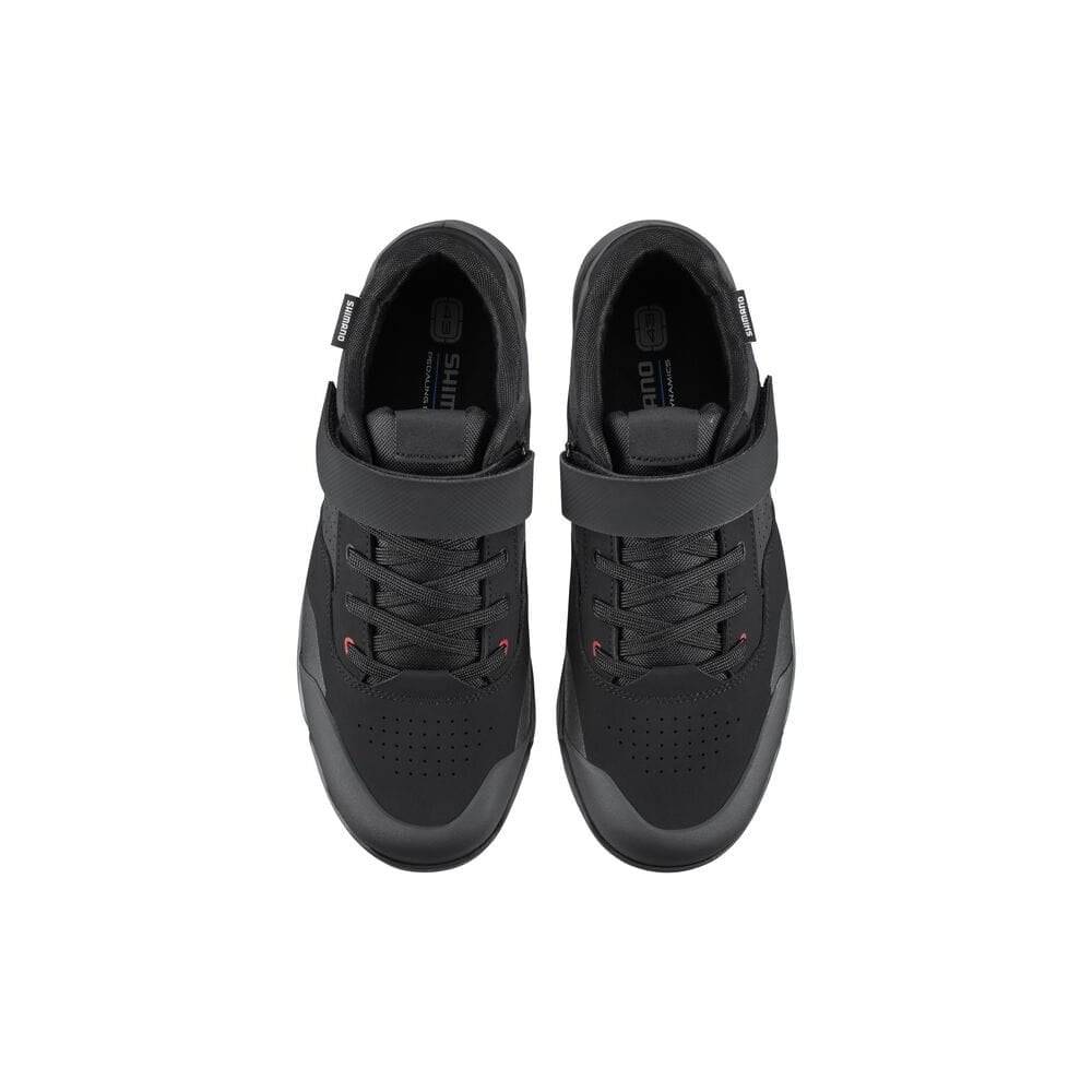 Shimano GE7 gravel shoes with ULTREAD GE® rubber outsole and TORBAL® 2.0 midsole, designed for cycling and outdoor riding.
