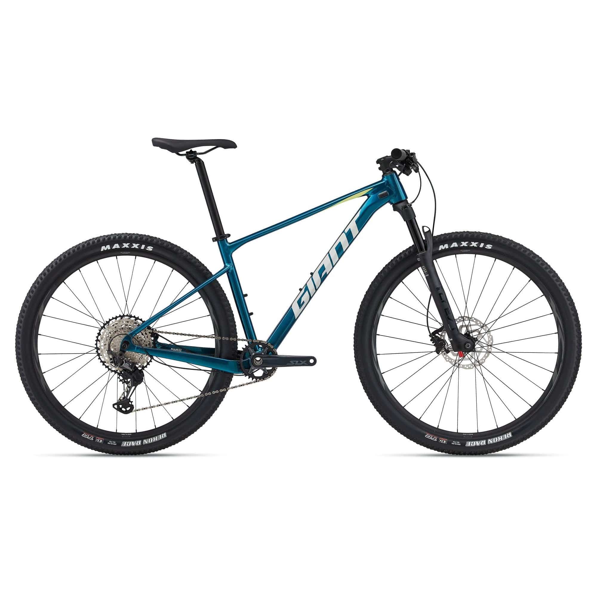 Giant XTC SLR 29 1 mountain bike with Shimano Deore XT M8100 disc brakes, 2024 model, featuring a lightweight frame and knobby tires.