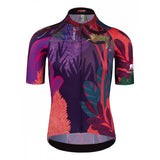 Q36.5 Short Sleeve Cycling Jersey R2 showing breathable fabric, moisture-wicking performance, and athletic fit for cycling.