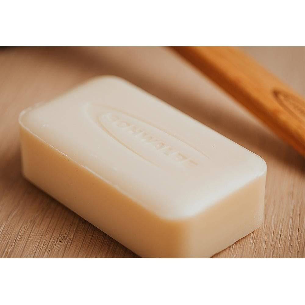 Schwalbe Natural Tubeless Bike Soap eco-friendly wheel and tyre cleaner for bicycle components, showing a bottle of bike cleaning solution.