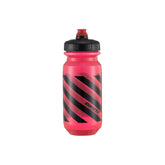 Giant DoubleSpring II water bottle with antimicrobial Fresh Technology for cycling, shown with a close-up of the bottle and cap.