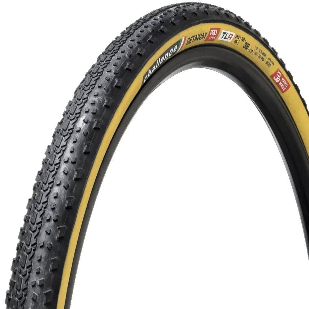 Challenge GETAWAY PRO H TLR gravel tyre in tan, 700x45, tubeless ready, with 260tpi casing and rugged tread for off-road cycling.