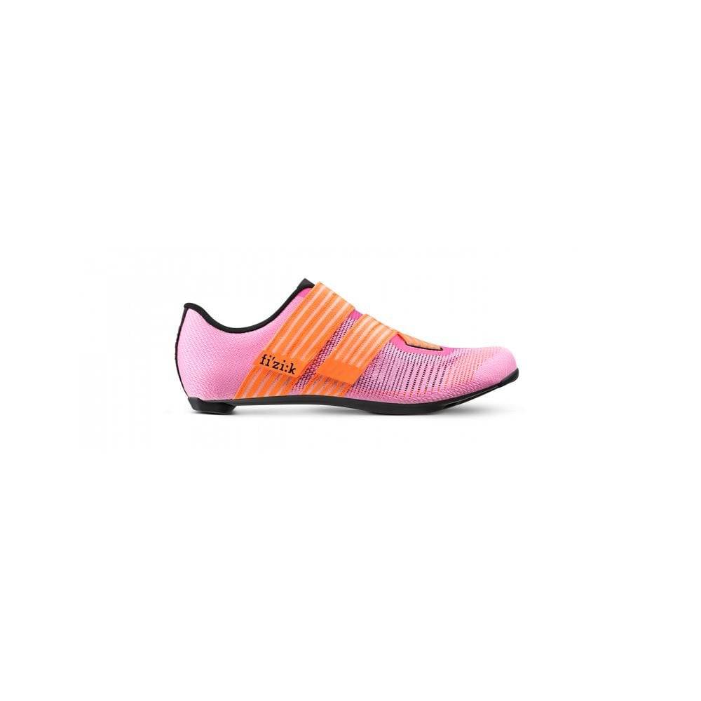 Fizik Vento Powerstrap Aeroweave road cycling shoes with R3 carbon outsole, featuring streamlined design and secure fit.