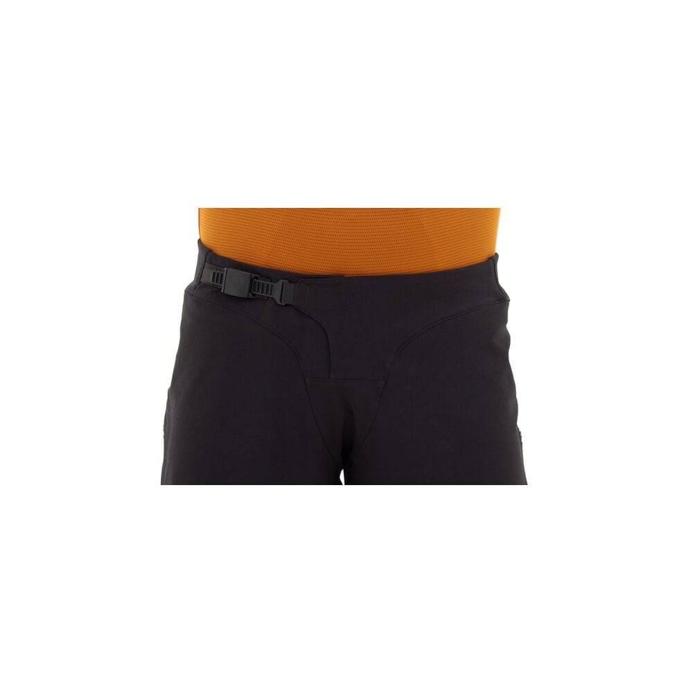 Madison Flux men's DWR stretch trail shorts with water-repellent coating and zippered pockets, designed for outdoor activities.