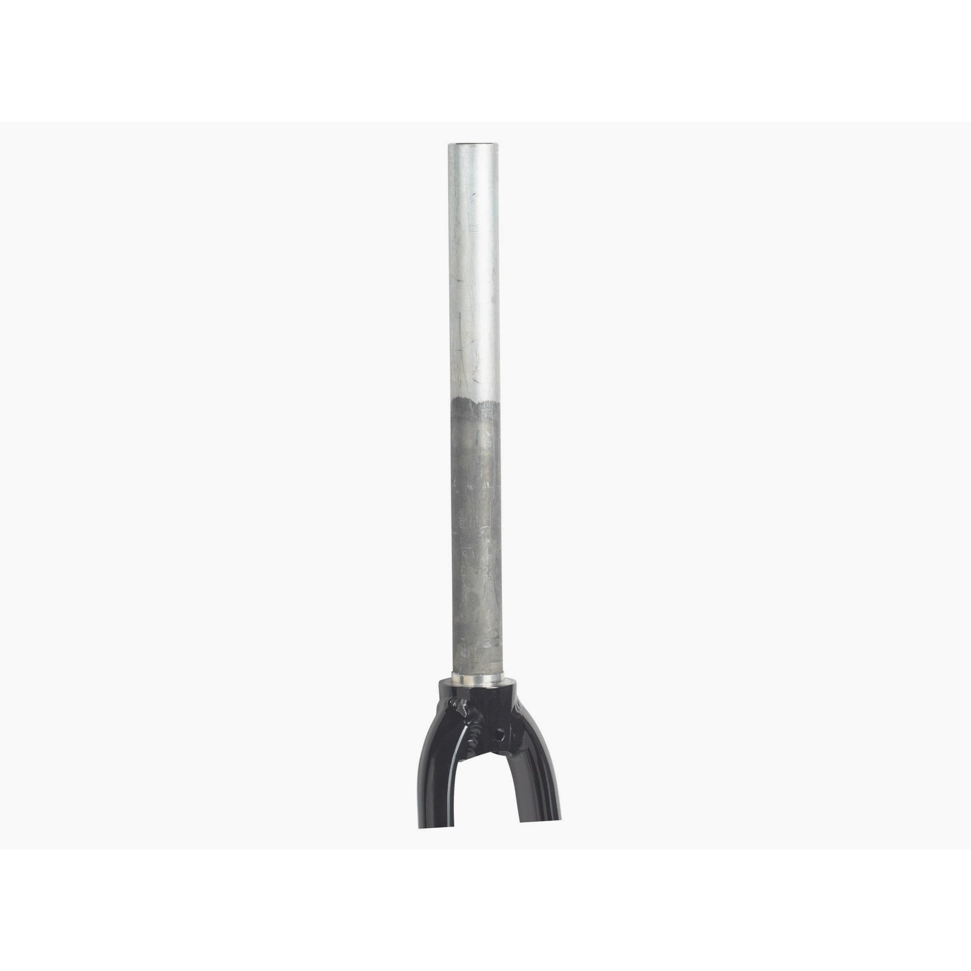 Trek Zektor aluminum 700c rigid road bike fork in black with 300mm length and 50mm rake, featuring a sleek, aerodynamic design.