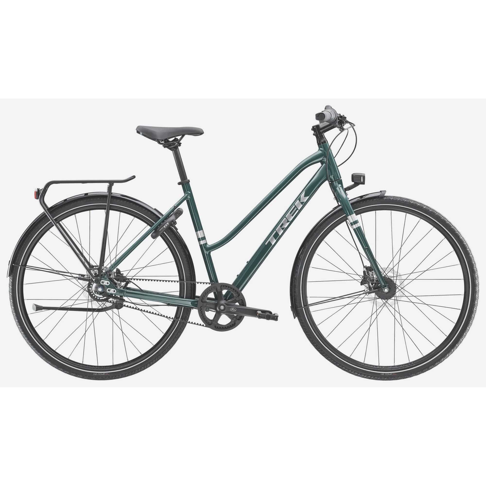 Trek District 3 Midstep hybrid bike for women, 2025 model, designed for urban commuting with a comfortable midstep frame.