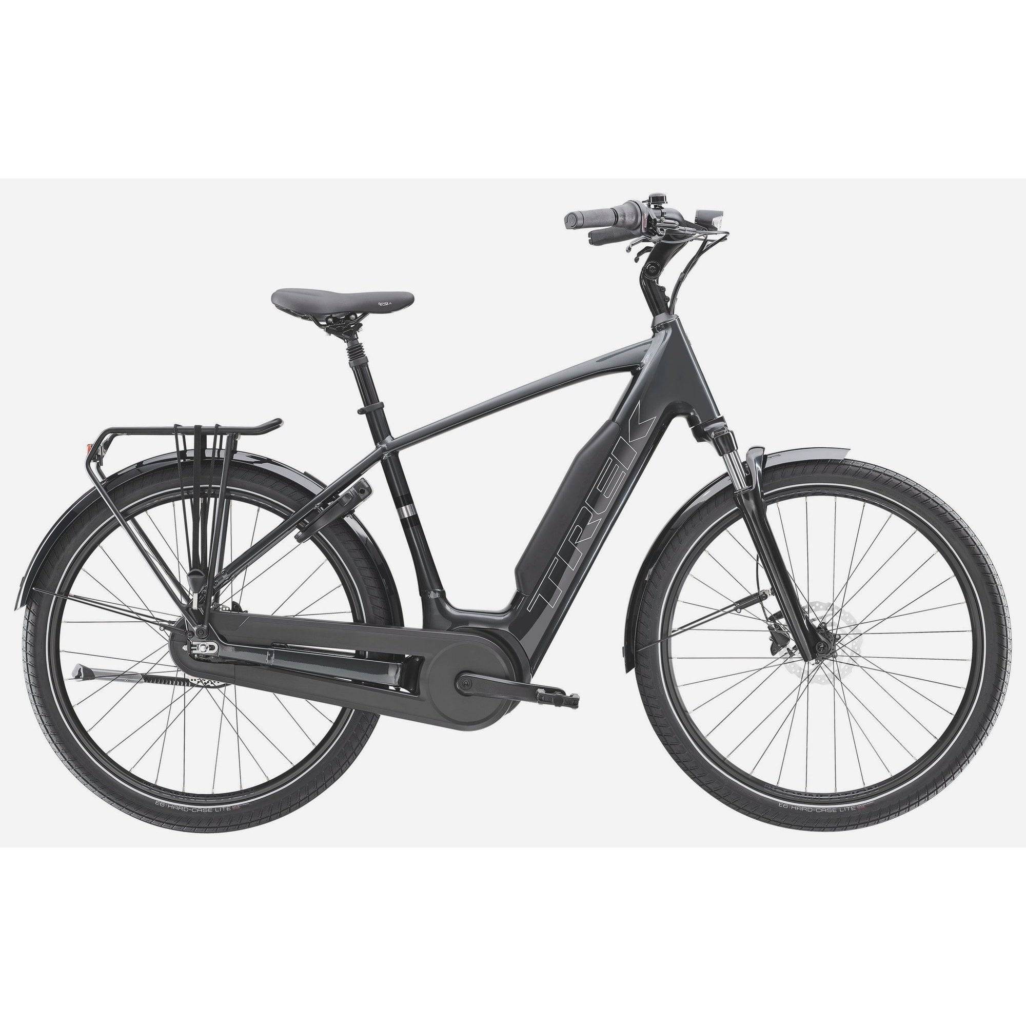 Trek District+ 3 2025 electric hybrid bike for urban commuting and leisure rides, with sleek frame and modern design.