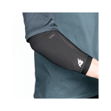 Bluegrass Aura Core Level 1 mountain bike elbow pads with Triple-Flex SAS-TEC protection, showing blue padded armor on elbows.