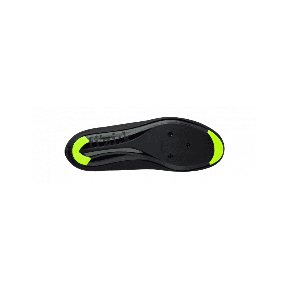 Fizik X4 Terra Powerstrap gravel cycling shoes with adjustable fit and durable outsole, designed for off-road cycling performance.