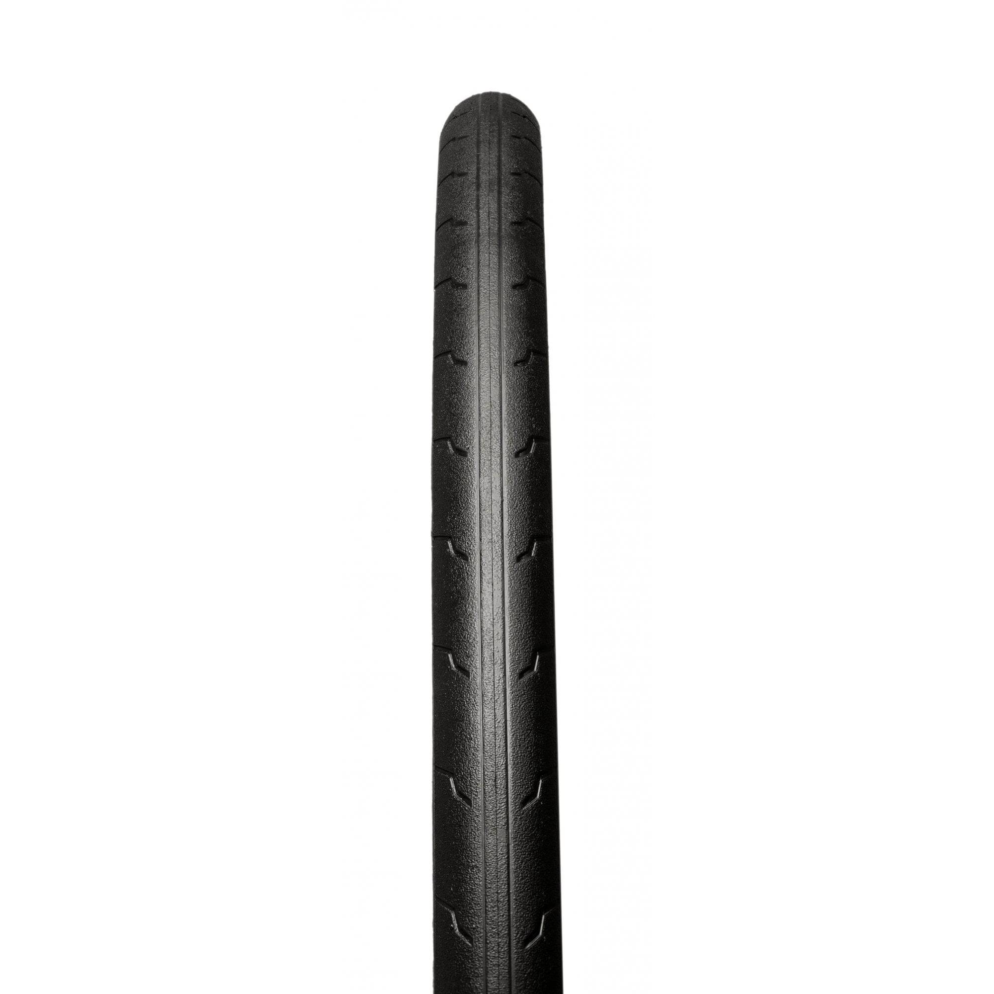 Hutchinson Challenger TR 700x32 tubeless ready road tyre in black, designed for durable performance on road bikes.