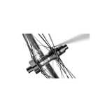 DT Swiss F 1900 29-inch MTB front wheel with 30mm rim, 110x20mm BOOST axle for downhill mountain biking components