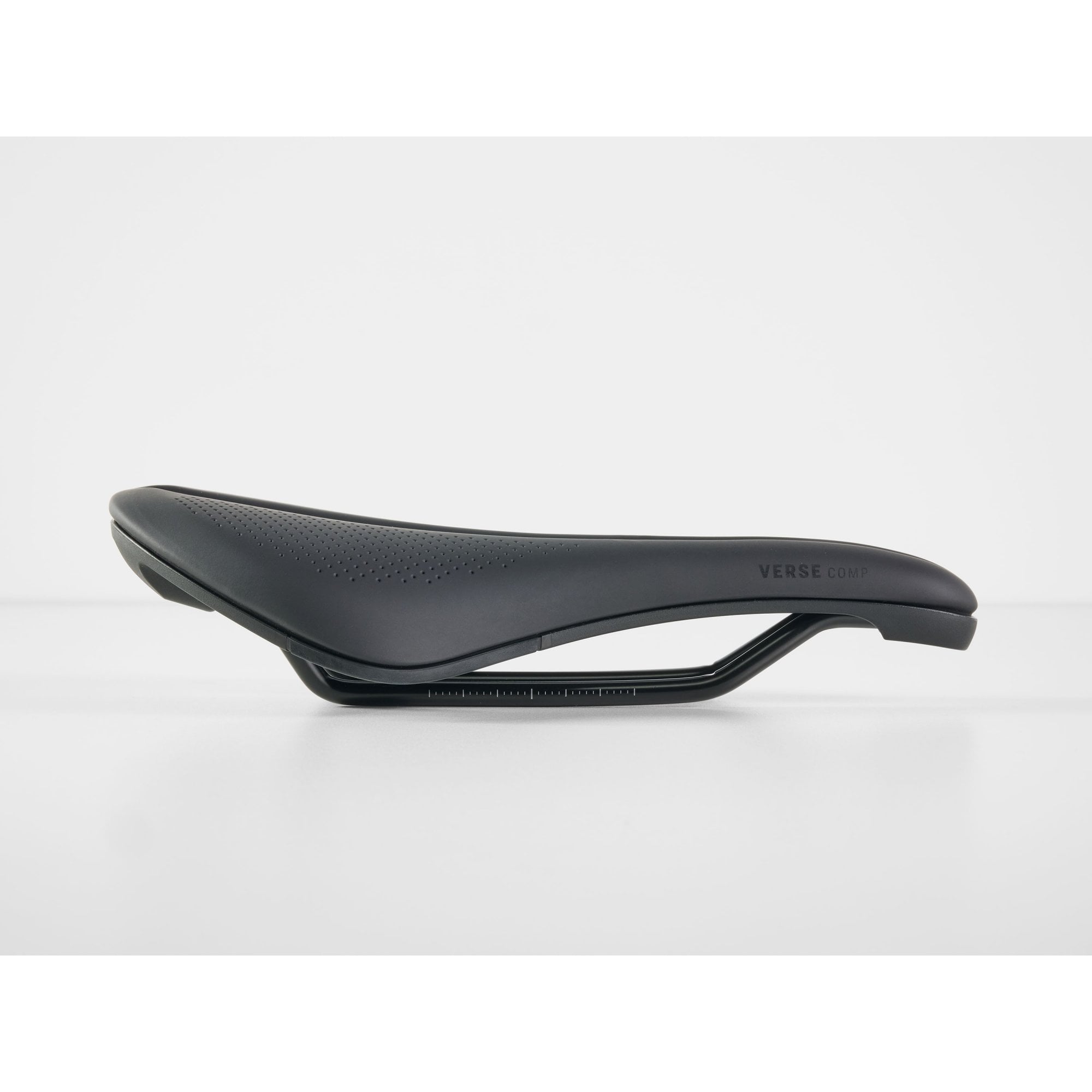 Black Trek Verse Short Comp bike saddle, ergonomic unisex seat measuring 250mm x 155mm, designed for comfort and performance.