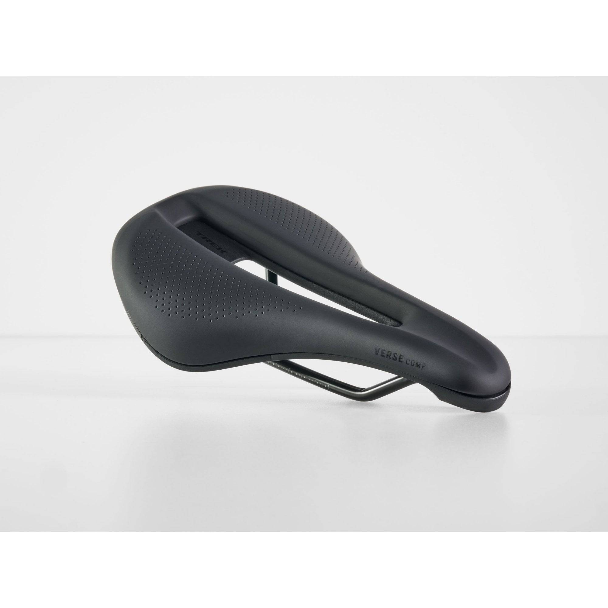 Trek Verse Short Comp bike saddle in black, ergonomic unisex seat with 250mm x 155mm dimensions, designed for cycling comfort.