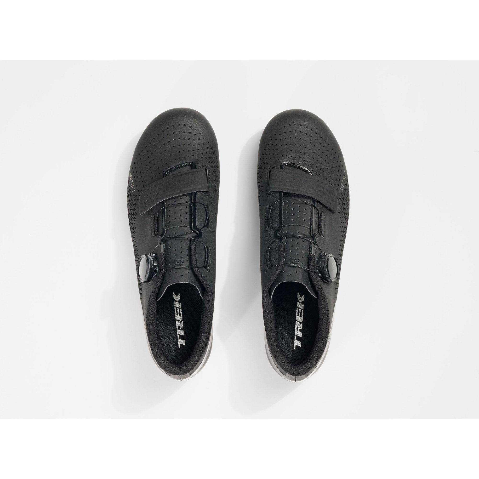 Trek Circuit unisex road cycling shoes in black and red with adjustable straps and stiff sole for performance bike riding.