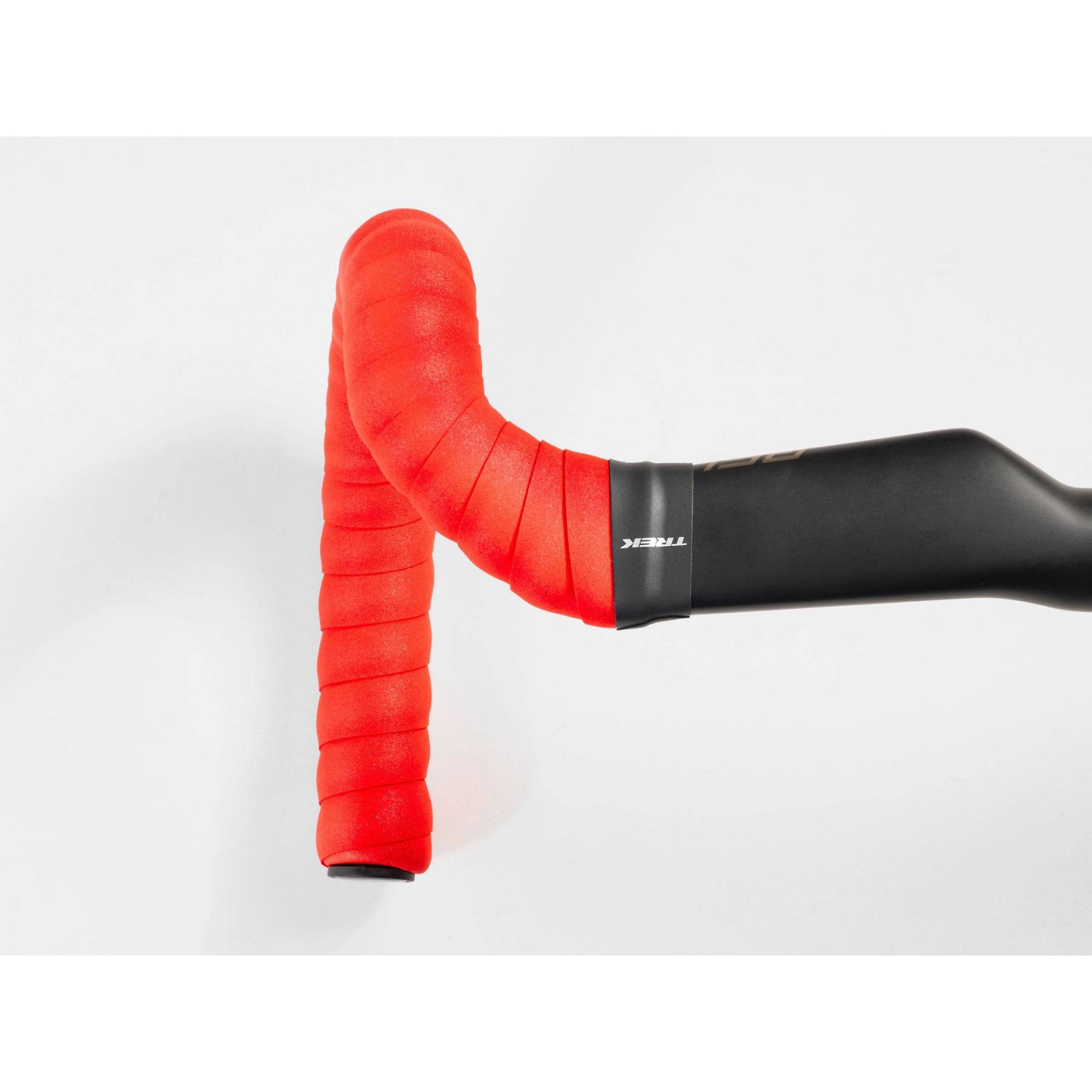 Trek gel cork handlebar tape set for road and hybrid bikes, shock-absorbing bar tape with cushioned grip and natural cork finish.