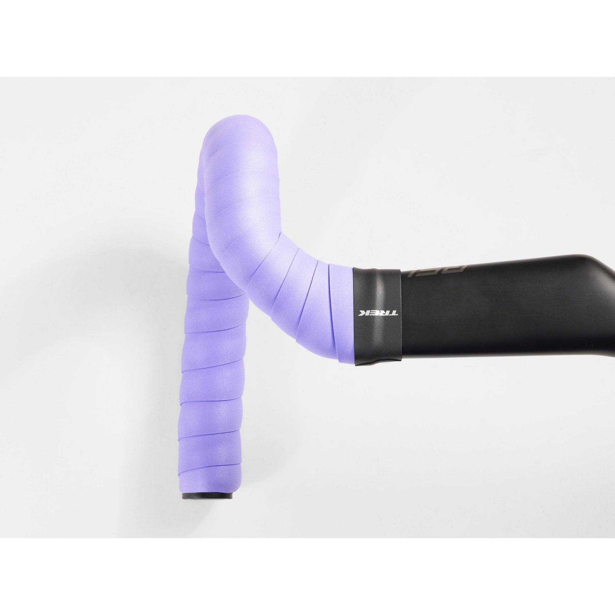 Trek gel cork handlebar tape set for road and hybrid bikes, featuring shock-absorbing cushioning and comfortable grip.