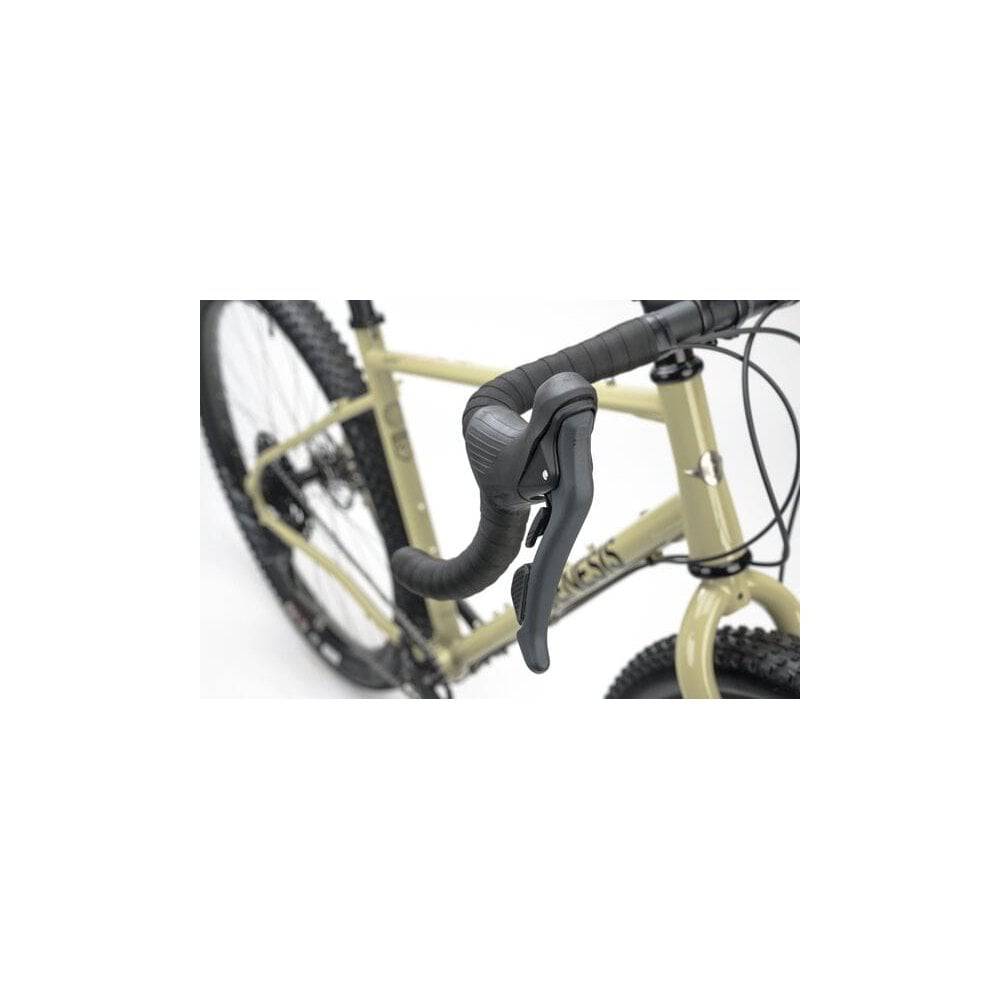 Genesis Vagabond 10 gravel bike with disc brakes, unisex touring bicycle, rugged frame and off-road tires, ideal for adventures
