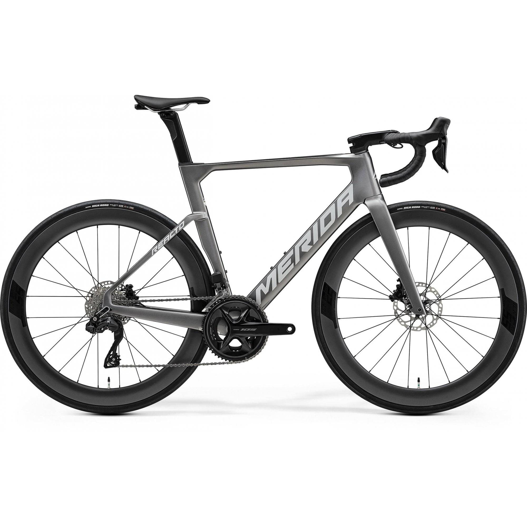 Merida Reacto 6000 road bike featuring Shimano 105 Di2 electronic shifting and disc brakes, with a sleek aerodynamic frame.