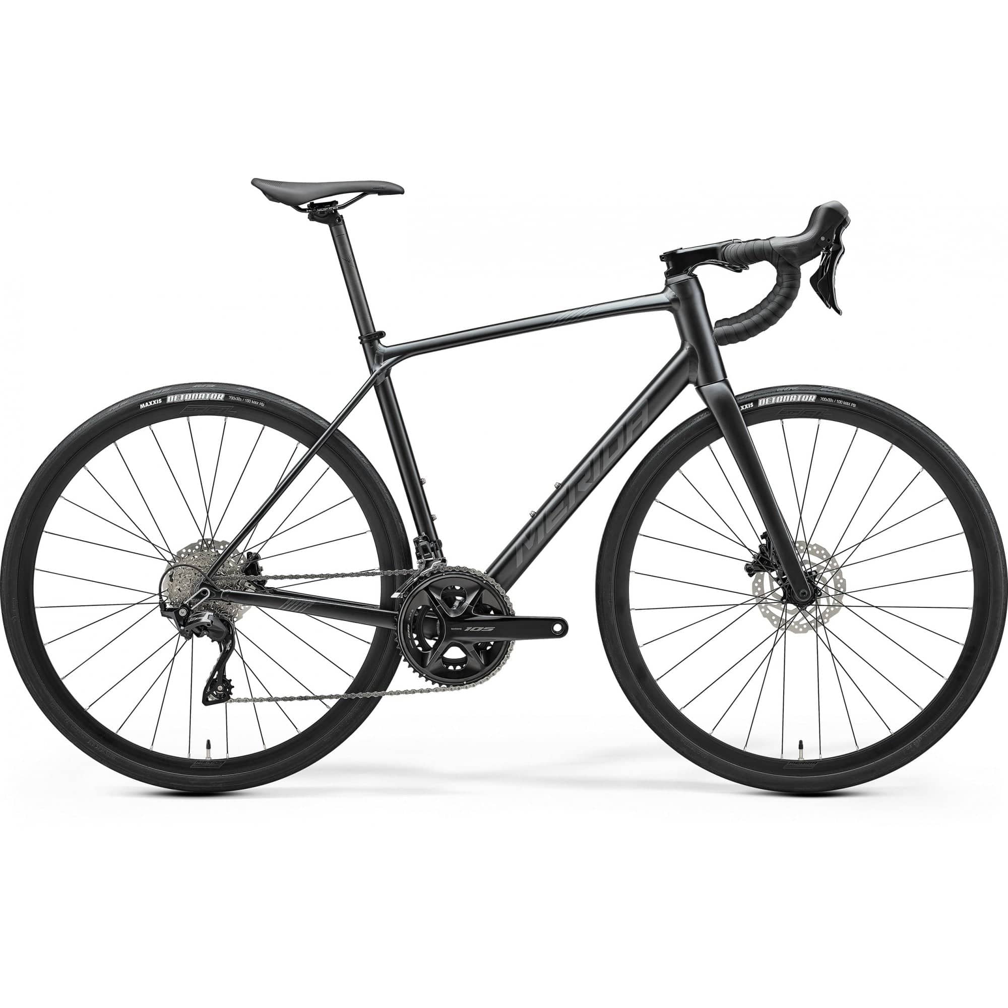 Merida Scultura Endurance 400 road bike with Shimano 105 hydraulic disc brakes, lightweight frame and sleek design.