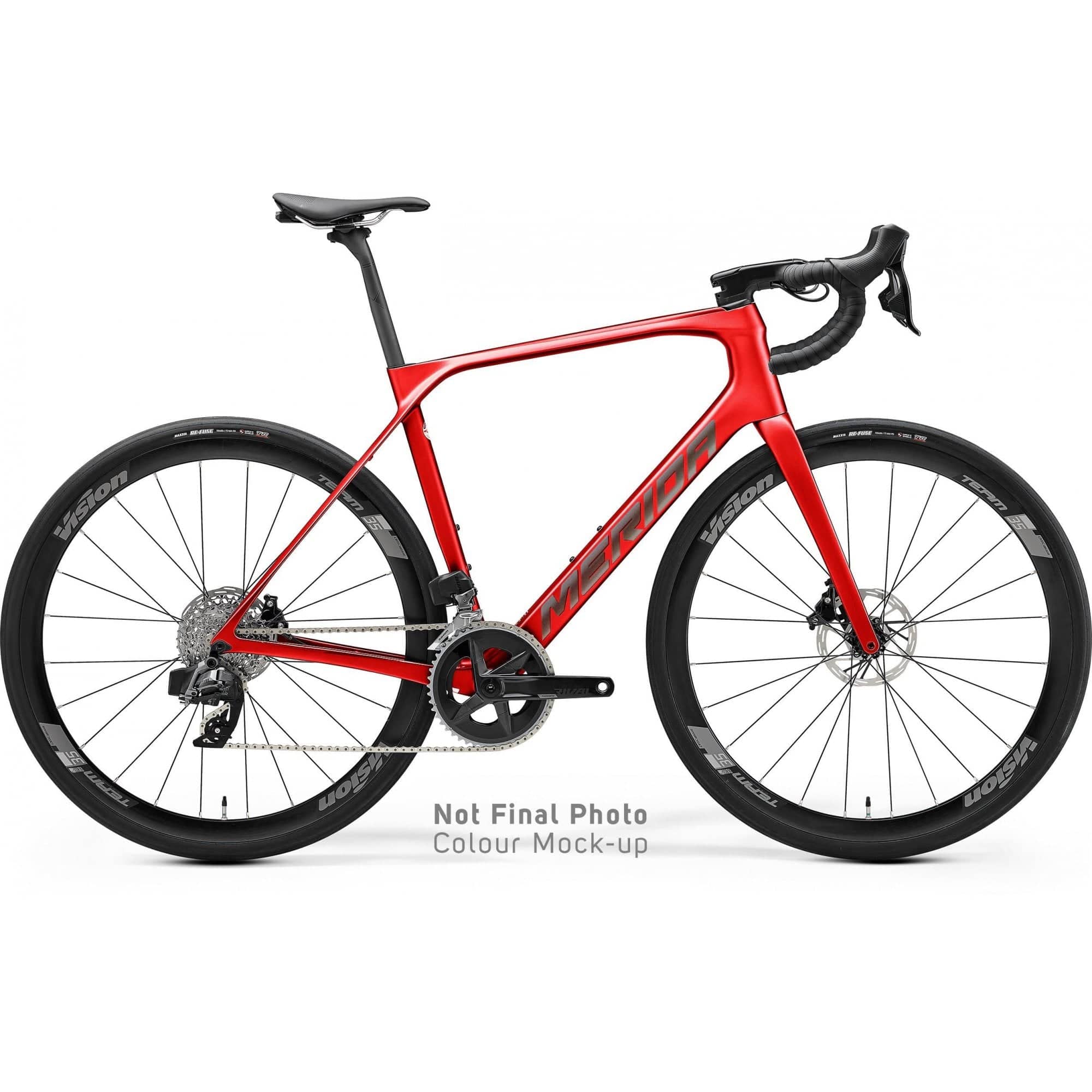 Merida Scultura Endurance Rival Edition road bike with hydraulic disc brakes and wide tyre clearance up to 35c, shown in profile.
