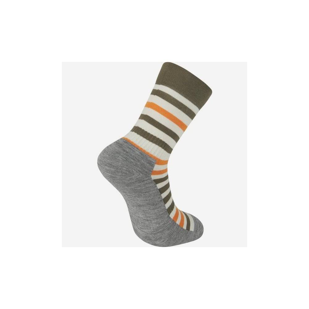 Madison Roam Isoler Merino 4-season cycling socks with insulation and support, featuring a comfortable fit and moisture-wicking fabric.
