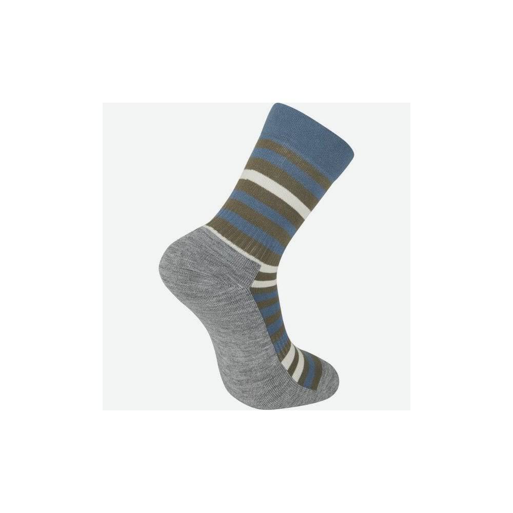 Madison Roam Isoler Merino 4 Season cycling socks with insulation and support, featuring moisture-wicking Merino wool fabric.