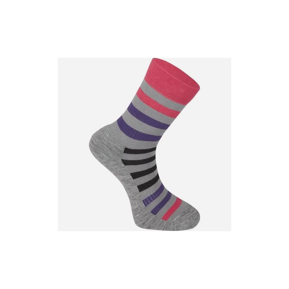 Madison Roam Isoler Merino 4 Season cycling socks with insulation and support, featuring breathable merino wool and reinforced toes.