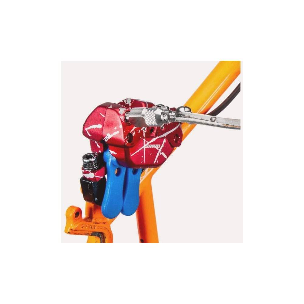 Park Tool 2602A mineral oil adaptor with O-ring for SRAM Bleeding Edge bike brake bleeding workshop tool.