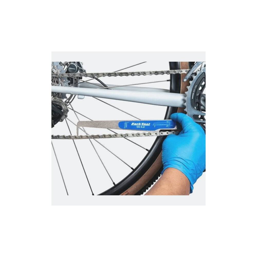 Park Tool CC-4.2 chain wear indicator gauge measuring 5 to 13-speed and single-speed bicycle chains.