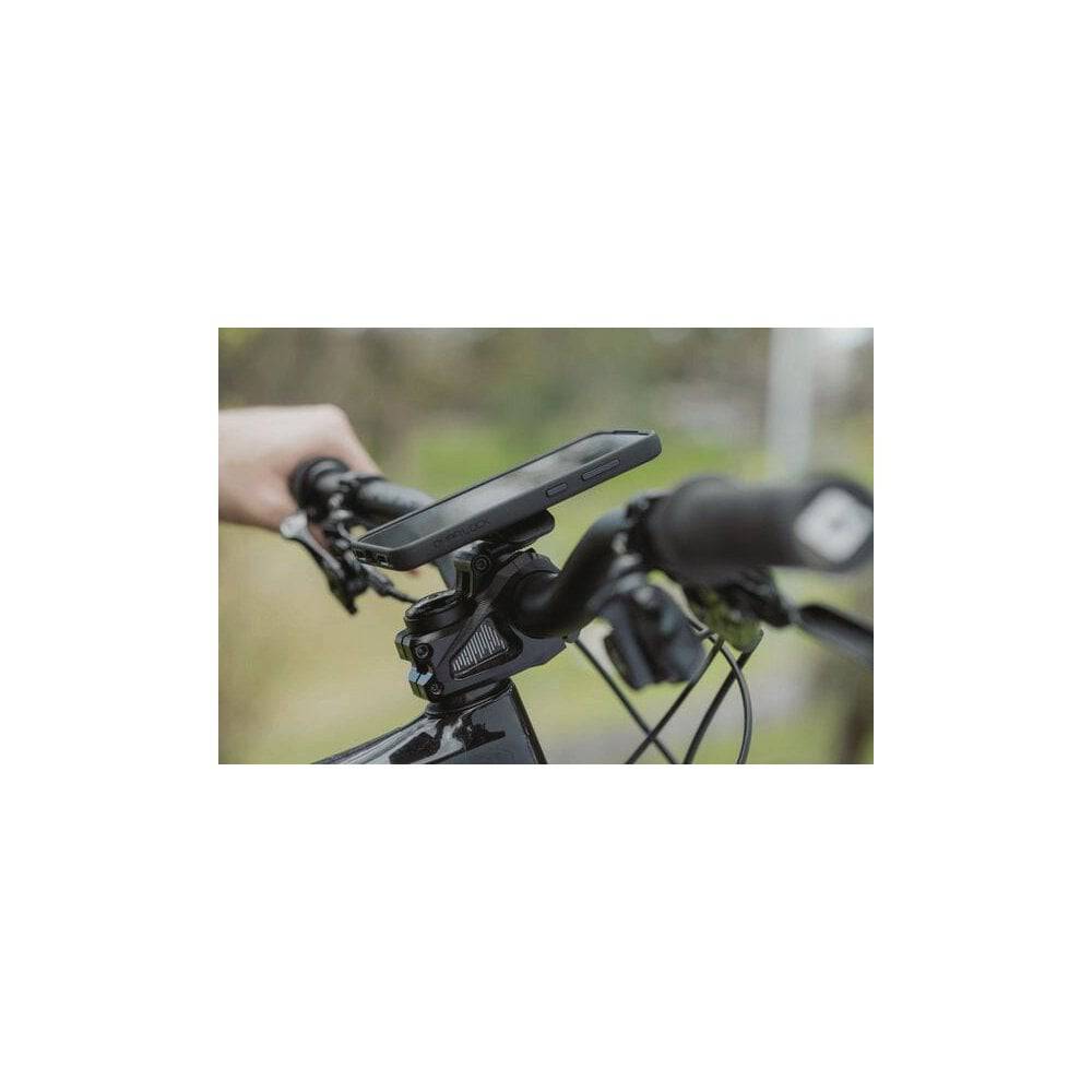 Quad Lock adjustable stem cap mount for secure smartphone bike mounting, featuring durable accessories and easy installation.
