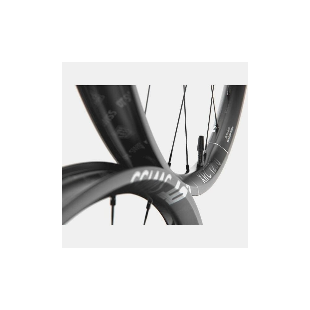 DT Swiss XRC 1200 29-inch front mountain bike wheel with 30mm carbon rim and BOOST axle for cross-country riding.