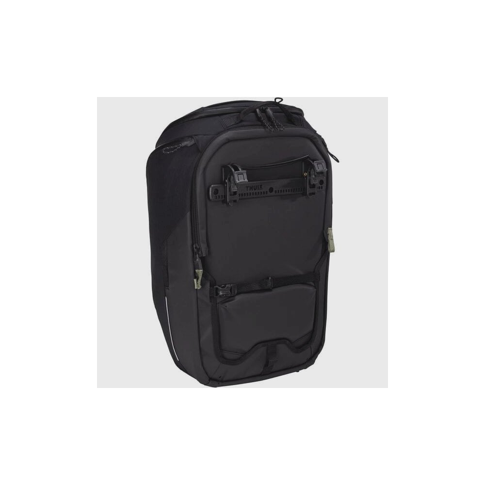Thule Paramount Hybrid Pannier and backpack, versatile urban commuter bag with multiple compartments and durable design.