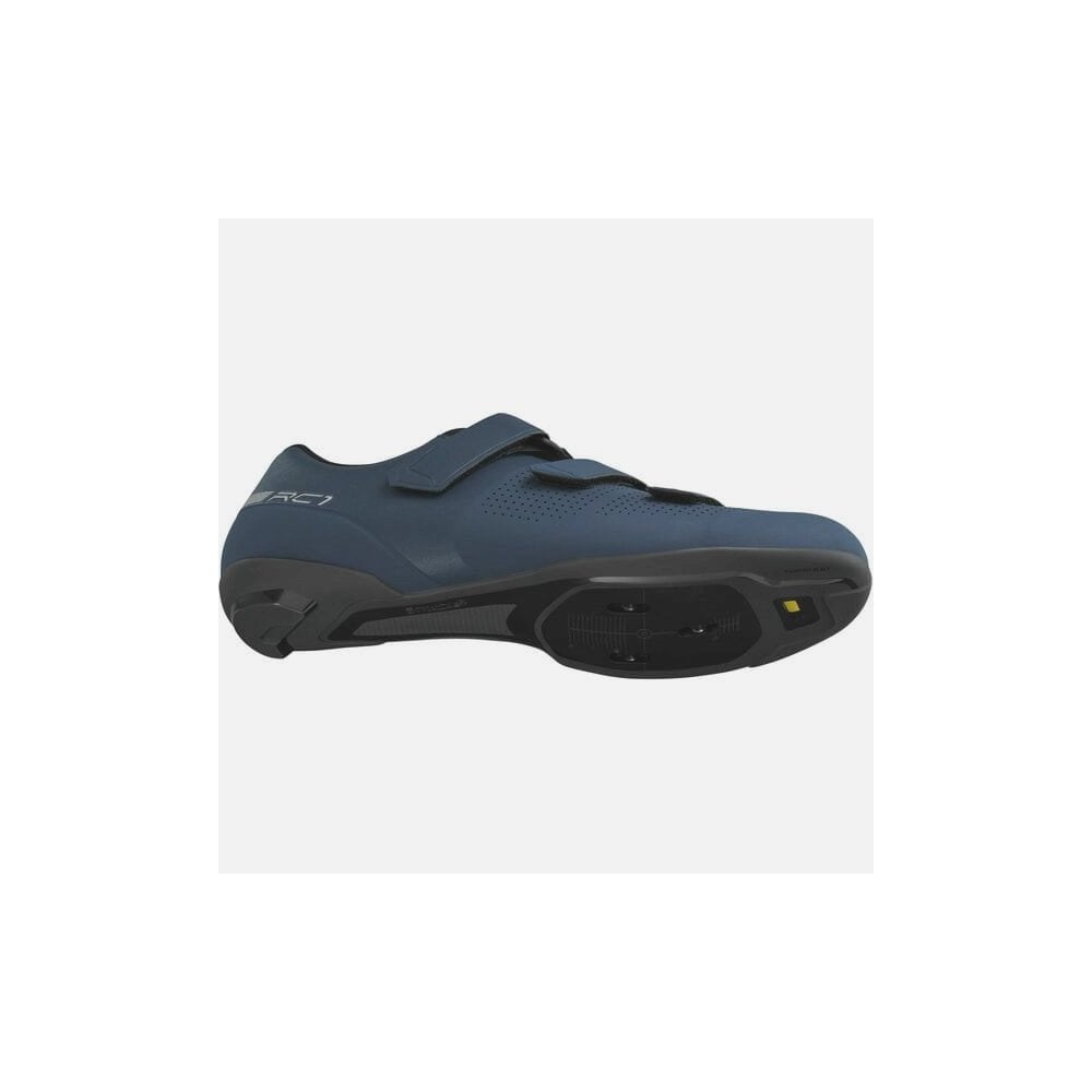 Shimano RC102 unisex road cycling shoes with stiffness 6 sole, black and white design, featuring secure straps and breathable material.