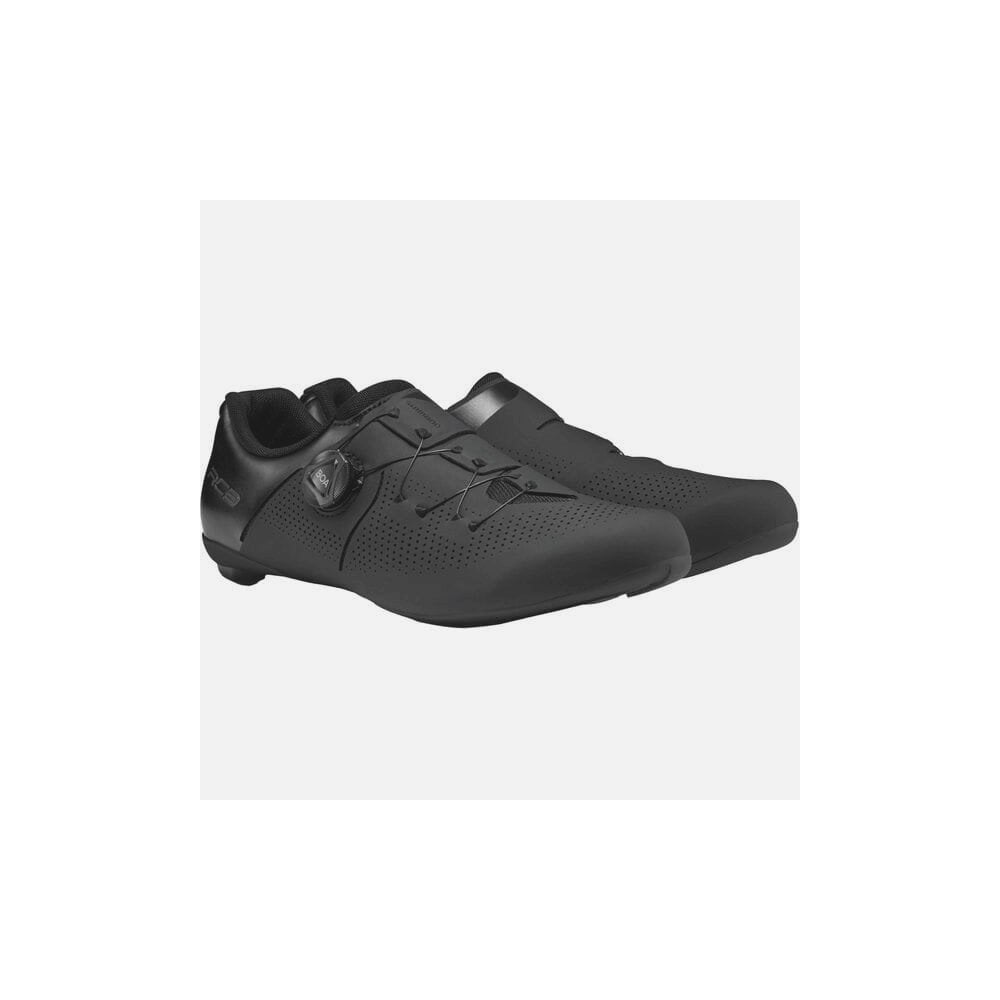 Shimano RC3 road cycling shoes with BOA dial closure and reflective print, designed for performance cycling.