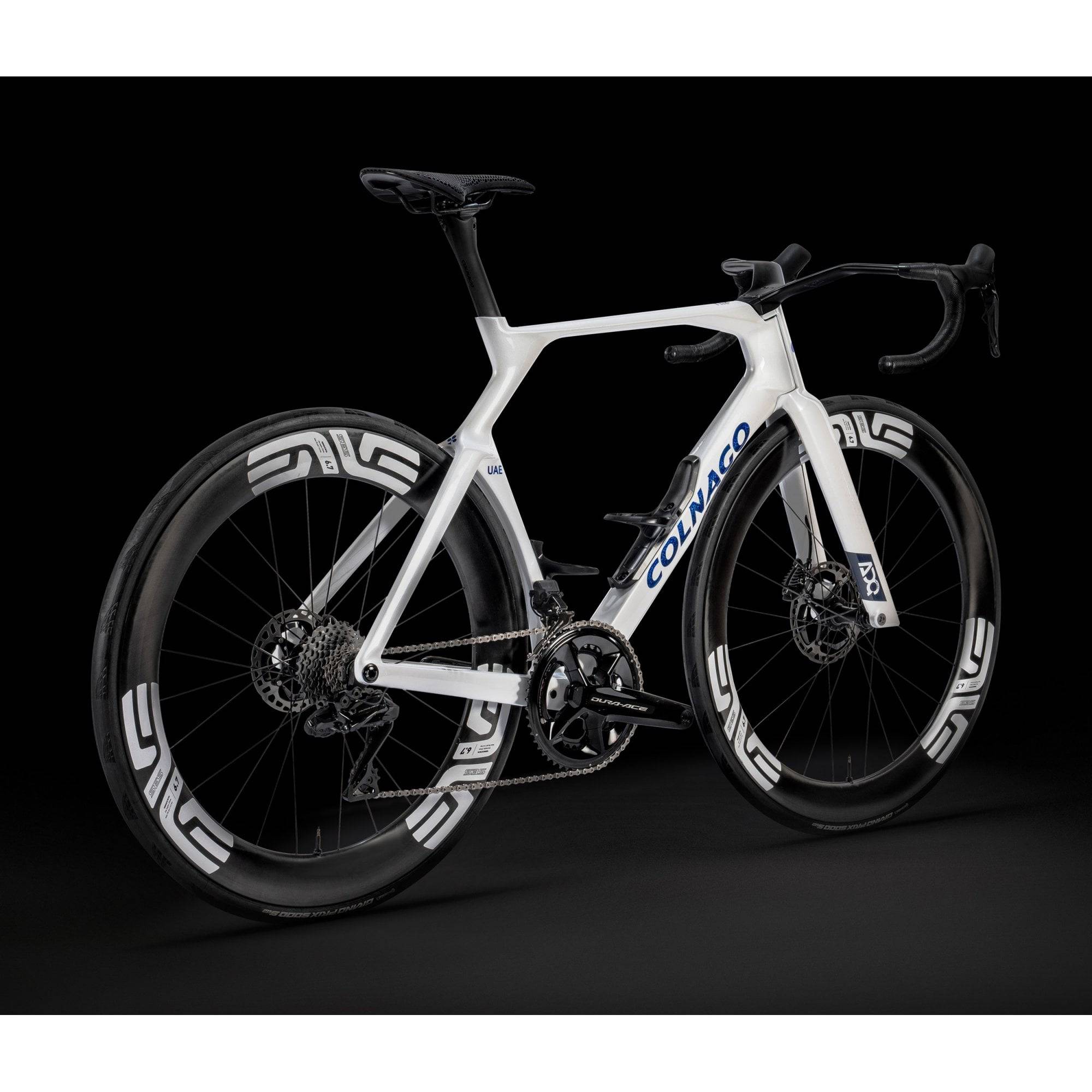 Colnago Y1RS Disc 2025 carbon aero road bike with Shimano Dura-Ace Di2 groupset, featuring aerodynamic design and disc brakes.