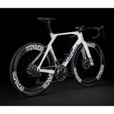 Colnago Y1RS Disc 2025 carbon aero road bike with Shimano Dura-Ace Di2 groupset, featuring aerodynamic design and disc brakes.