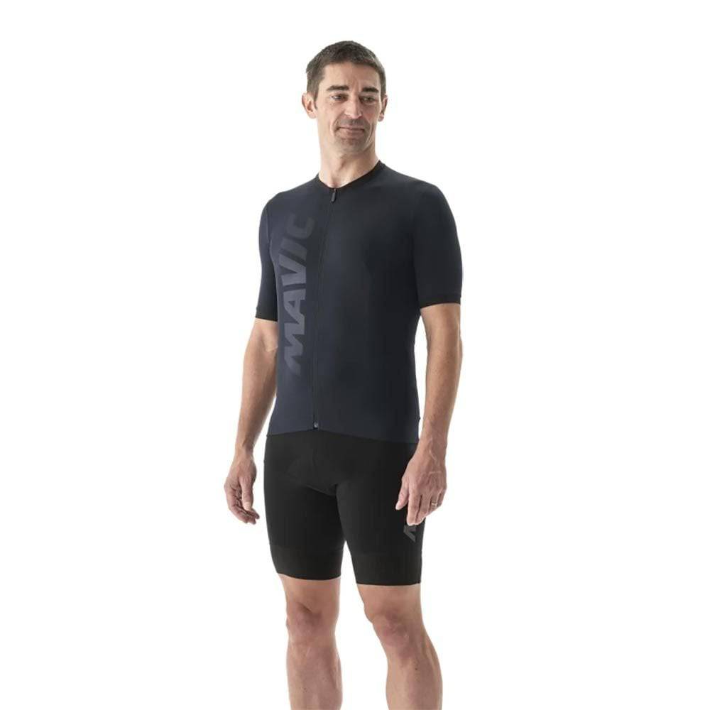 Mavic Aksium short sleeve cycling jersey with UPF 30 protection and reflective details, designed for comfortable biking.