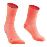 Mavic Essential mid socks with breathable mesh, odor control, and anatomical fit, designed for comfortable athletic wear.
