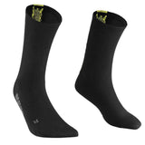 Mavic Essential mid socks with breathable mesh, odor control, and anatomical fit, designed for comfortable athletic wear.