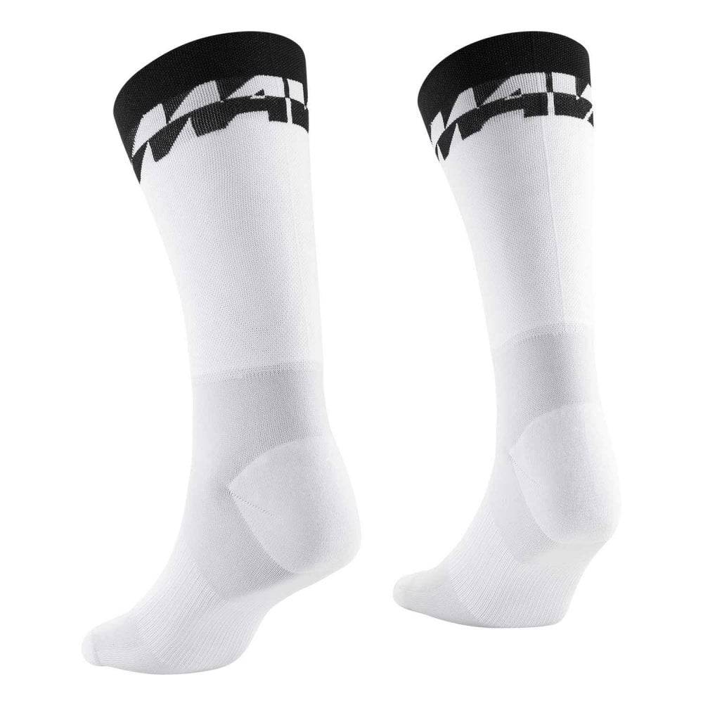 Mavic Ksyrium high cycling socks with cushioning, antibacterial protection, and anatomical fit, designed for comfortable biking.