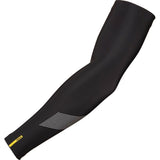 Mavic Cosmic lightweight cycling arm warmers with breathable fabric and reflective details, designed for comfortable riding in cooler weather.