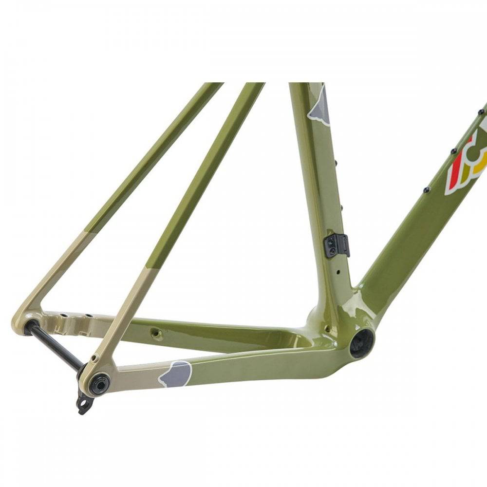 Cinelli King Zydeco II gravel bike with adjustable fork and SRAM Apex Xplr components, featuring a lightweight frame and rugged tires.