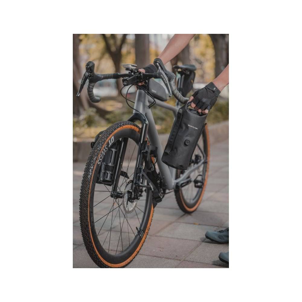 Topeak Fork Drybag 4L weatherproof bikepacking bag mounted on bike fork, black, for Versacage system.