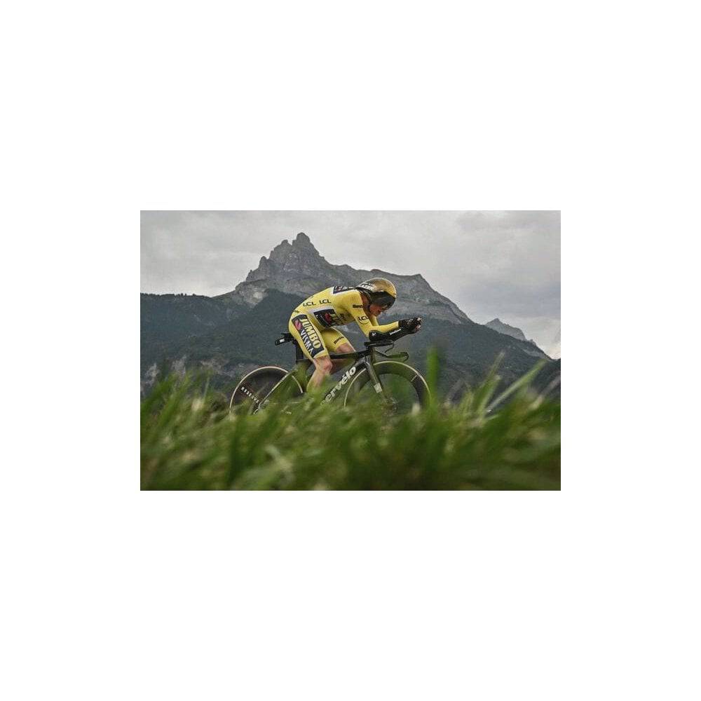 Vittoria Corsa Pro Speed 700x29c TLR tubeless-ready wide rim G2.0 black and tan bike tire with racing tread style.