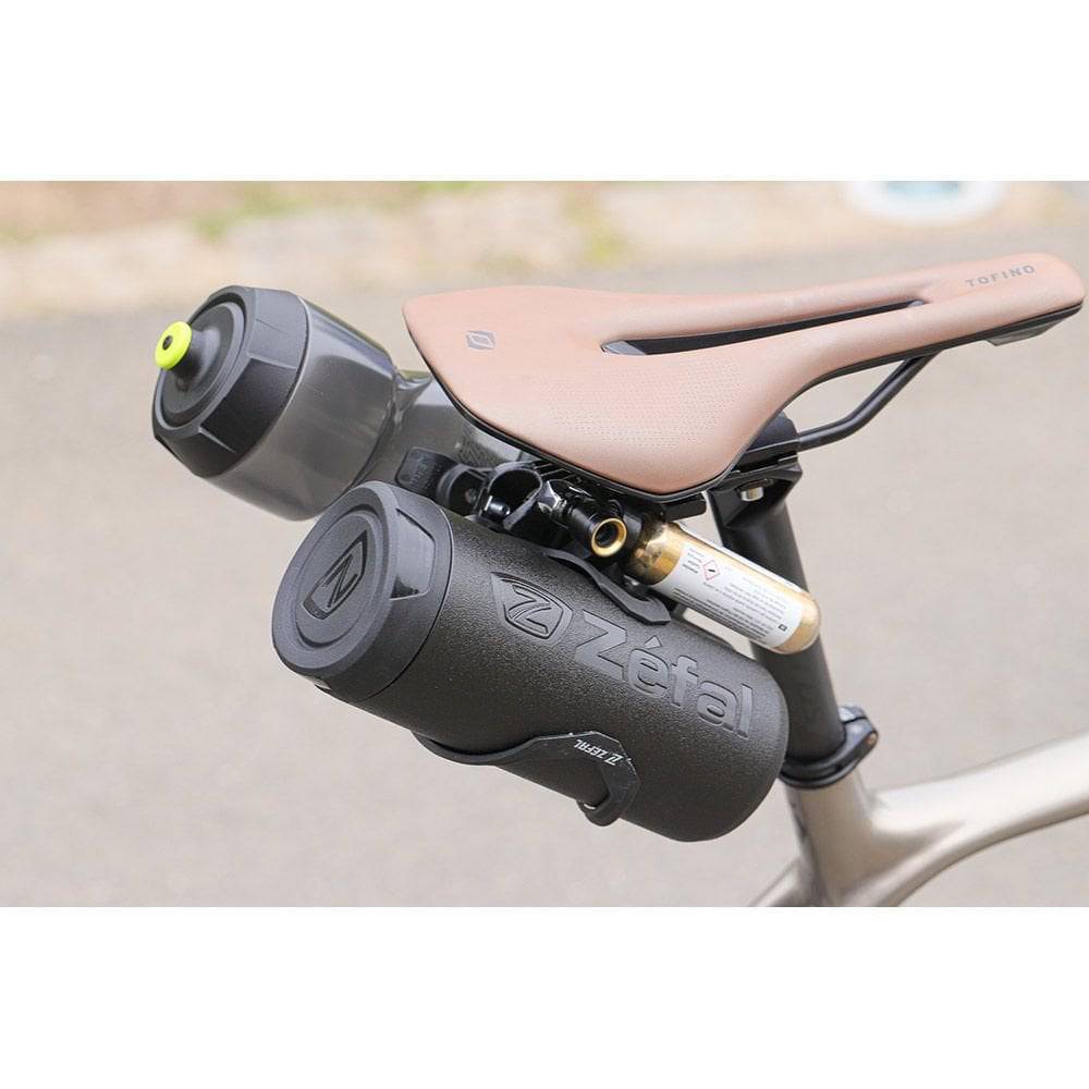 Zefal Tri Bottle Cage set with CO2 cartridge holders, rear hydration system for bikes, durable accessories for cycling hydration.