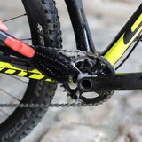 Zefal ZB Twist Brush bike cleaning tool with adjustable double-head for cleaning pedals and disc brakes.