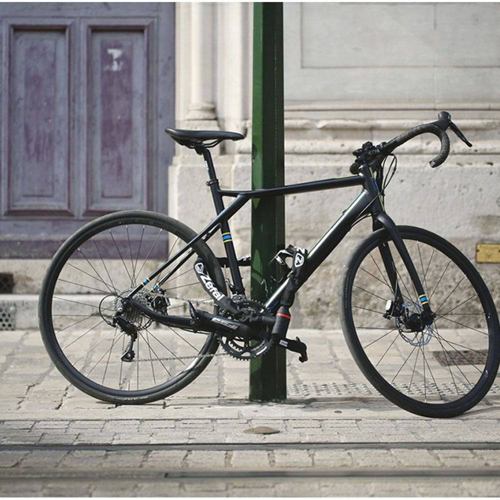 Zefal K-Traz M14 chain lock with 120cm length and Z Safe key security system, designed for bike security accessories.