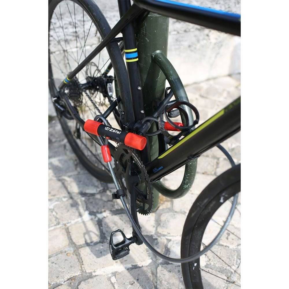 Zefal D-Locks K-Traz U13 cable U-lock bike lock with double locking system, shown with key and secure locking mechanism.